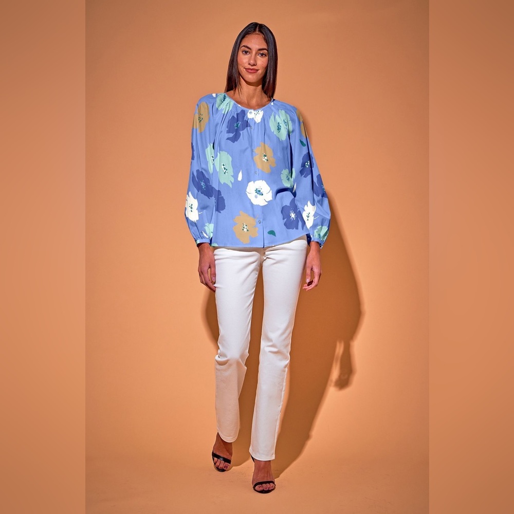 Tucker NYC The Classic Blouse. Cornflower Poppies